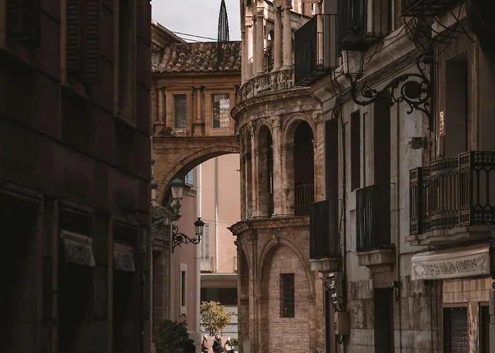 Comfort & Charm In The Center