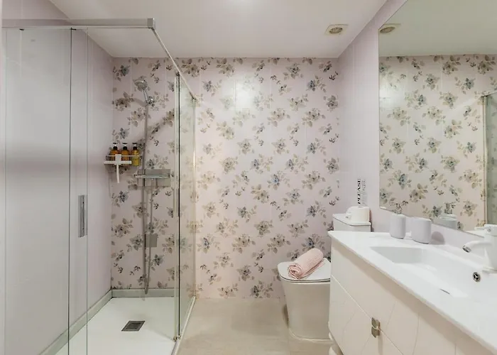 Comfort & Charm In The Center