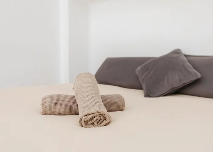 Comfort & Charm In The Center Valenza