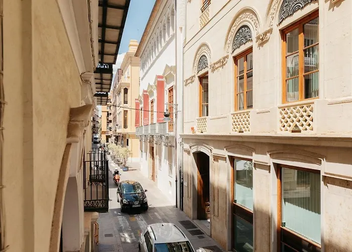 Comfort & Charm In The Center Valenza